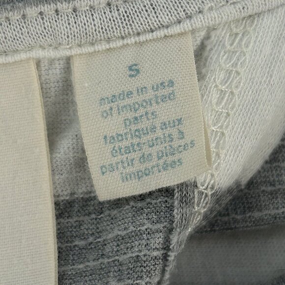 Stem Gray Striped Split Back Casual Top T sirt Size Small - Picture 4 of 8